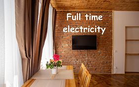 Luxury Apartment With Rynok Square View
